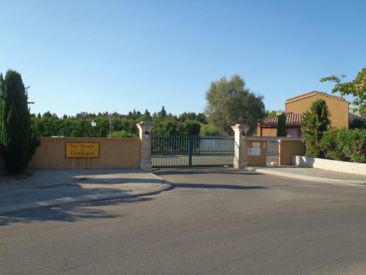 Appartement Dans La Residence Les Mazets De Camargue アルル エクステリア 写真