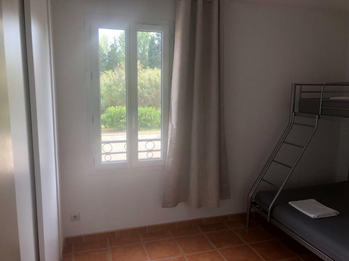 Appartement Dans La Residence Les Mazets De Camargue アルル エクステリア 写真