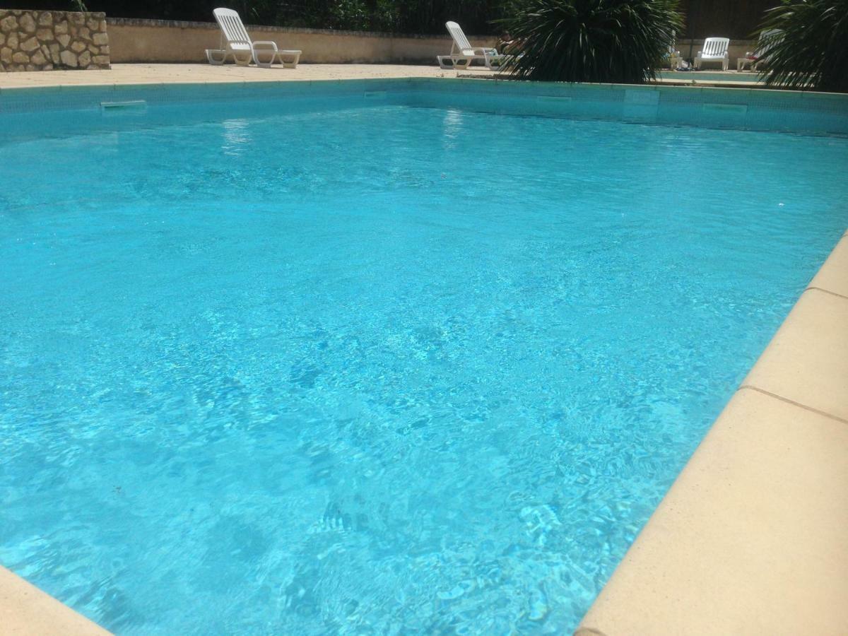 Appartement Dans La Residence Les Mazets De Camargue アルル エクステリア 写真